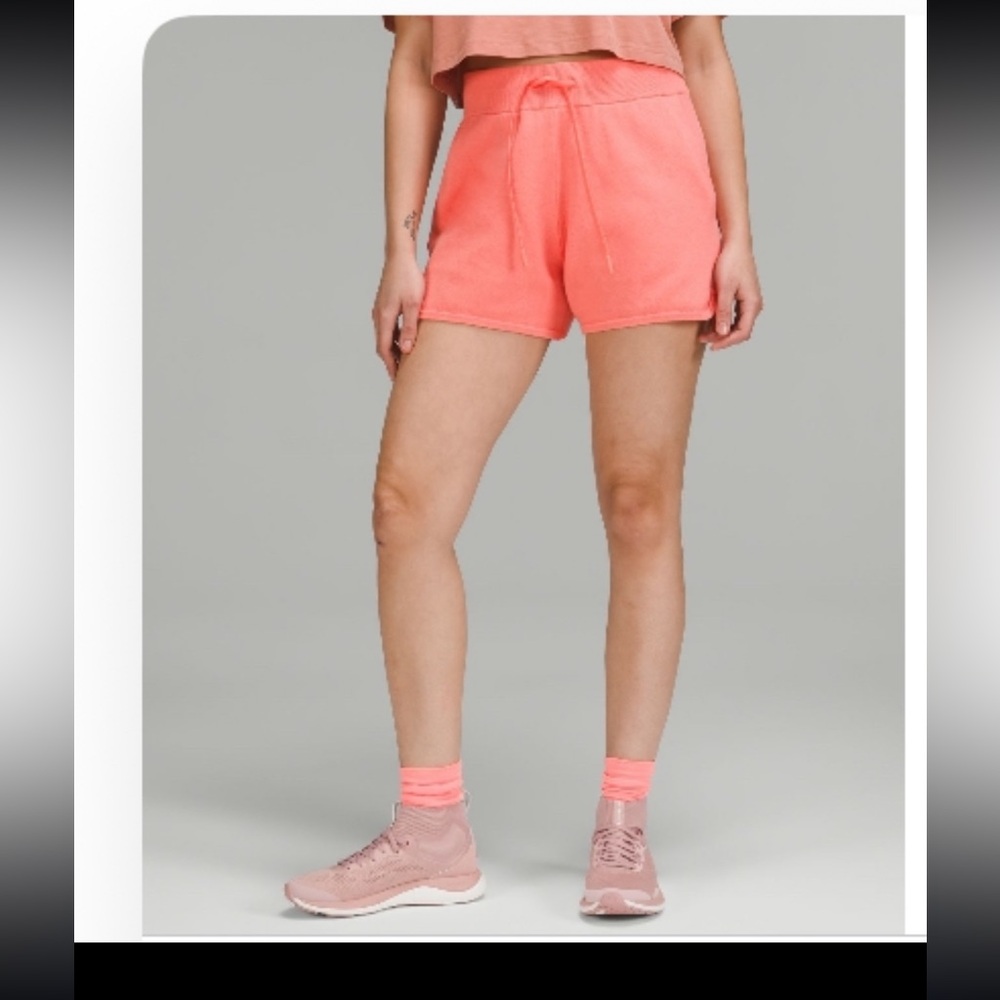 lululemon athletica High Waist Shorts - Raspberry Cream